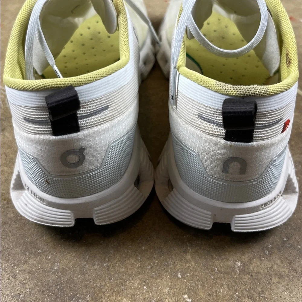 On Running Oncloud X Shift in Vapor Acacia 
Size: 8 - Picture 6 of 14